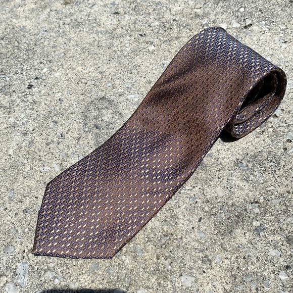 Geoffrey Beene Extra Long Reflective Geometric Sheer Gloss Mens Neck Tie - Picture 1 of 5